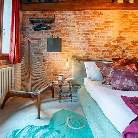 Casa Manina Sul Ponte - Your Private Canal View 아파트 베니스