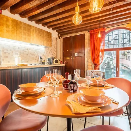 דירה Casa Manina Sul Ponte - Your Private Canal View ונציה