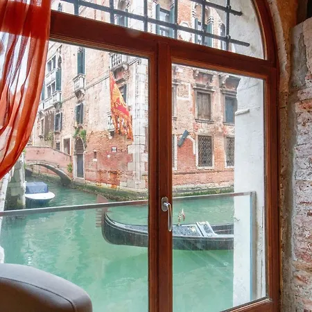 Casa Manina Sul Ponte - Your Private Canal View Lejlighed