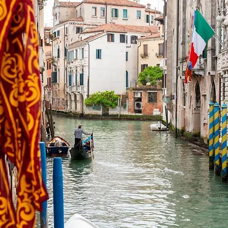 Lejlighed Casa Manina Sul Ponte - Your Private Canal View *