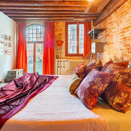 Casa Manina Sul Ponte - Your Private Canal View Lejlighed