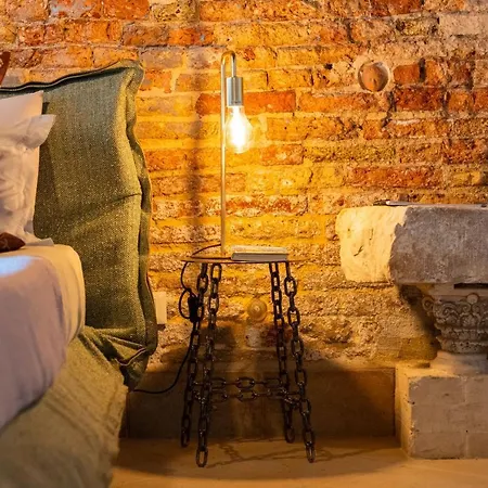 Casa Manina Sul Ponte - Your Private Canal View דירה ונציה