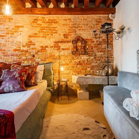 Casa Manina Sul Ponte - Your Private Canal View ונציה